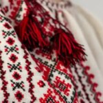 Юбилей традиции: в Николаеве пассажиры в вышиванках смогут ездить в коммунальных автобусах бесплатно
