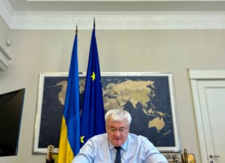 Сибига обсудил с главой МИД Грузии нормализацию двусторонних отношений