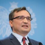 Бывший министр юстиции Польши Зёбро, вероятно, переехал в США