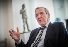 В СДПГ допустили участие Шредера в переговорах по Украине после предложения путина