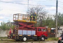 В результате атаки в Николаеве поврежден троллейбус, развозивший воду, — ФОТО