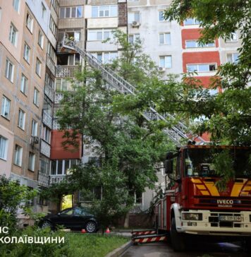 Пожар на шестом этаже в Николаеве: что известно — ФОТО