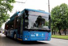Из-за аварии в энергосети в Николаеве временно затруднено движение трамваев и троллейбусов