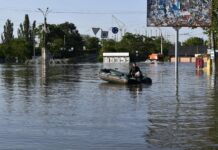 «Вокруг было все подтоплено»: Николаевский спасатель ликвидировал последствия подрыва Каховской ГЭС под обстрелами,- ФОТО