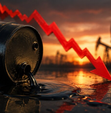 Нефть дешевеет после открытия Ормуза: что это значит для России