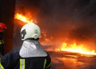 В Николаевской области обстрелы вызвали пожар