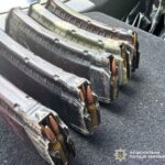 Автомат, пистолет и 150 патронов: в Николаеве разоблачили торговца оружием, — ФОТО