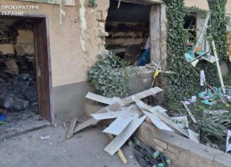 Военные преступления РФ в Николаевской области: областная прокуратура начала расследование по фактам попаданий по порту и гражданским объектам