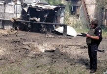 Россия атаковала Очаков дронами: ранена женщина, повреждено здание и авто, — ФОТО