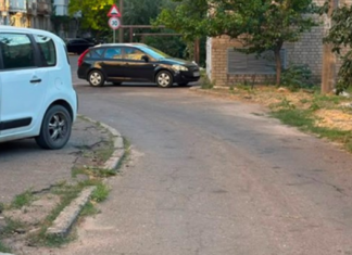 В Николаеве Hyundai сбил 5-летнего мальчика на самокате: полиция ищет свидетелей ДТП, — ФОТО
