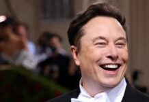 Зеленский наградил Илона Маска орденом Свободы
