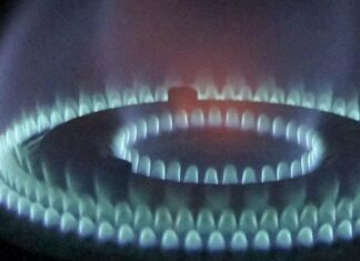 В Николаевской области из-за повреждений без газа осталось все поселков