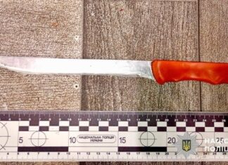 Ударил ножом в грудь: в Николаевской области задержали мужчину за покушение на отчима