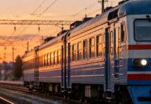 В Николаевской области задерживаются два пригородных поезда