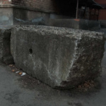 Во дворах Николаева уберут самовольные блоки и парковочные барьеры: решение исполкома
