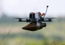 Вражеский FPV-дрон атаковал гражданский автомобиль в Галициновской общине: ранен мужчина