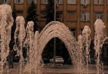 Сезон завершается: в Николаеве консервируют фонтаны