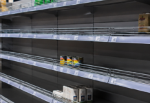 Не на месяц, а на неделю: нужно ли запасаться продуктами из-за российских ударов