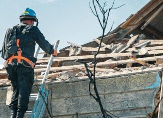 Повреждены 15 домов и выбиты около 90 окон: в Николаеве показали последствия атаки, — ФОТО