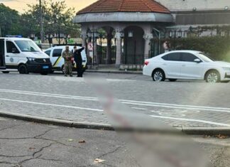 Нападение с ножом ночью в центре Николаева: задержали 18-летнего парня, — ФОТО