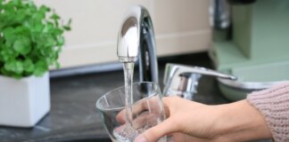 Николаевцам еще около трех месяцев нельзя будет пить воду из крана