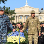 В Николаеве в День защитников и защитниц Украины почтили память павших Героев, — ФОТО