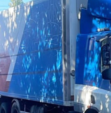 Авария на переходе: в Николаеве грузовик сбил двух малолетних девочек, — ФОТО