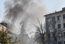 Две женщины в больнице, девять автомобилей повреждены: последствия российской атаки на Снегиревку