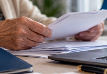 Пенсию можно будет оформить без трудовой книжки: какие правила приняло правительство