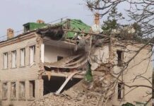 Россияне ударили с РСЗО по центру села на Николаевщине: повреждена школа и многоэтажка, — ФОТО